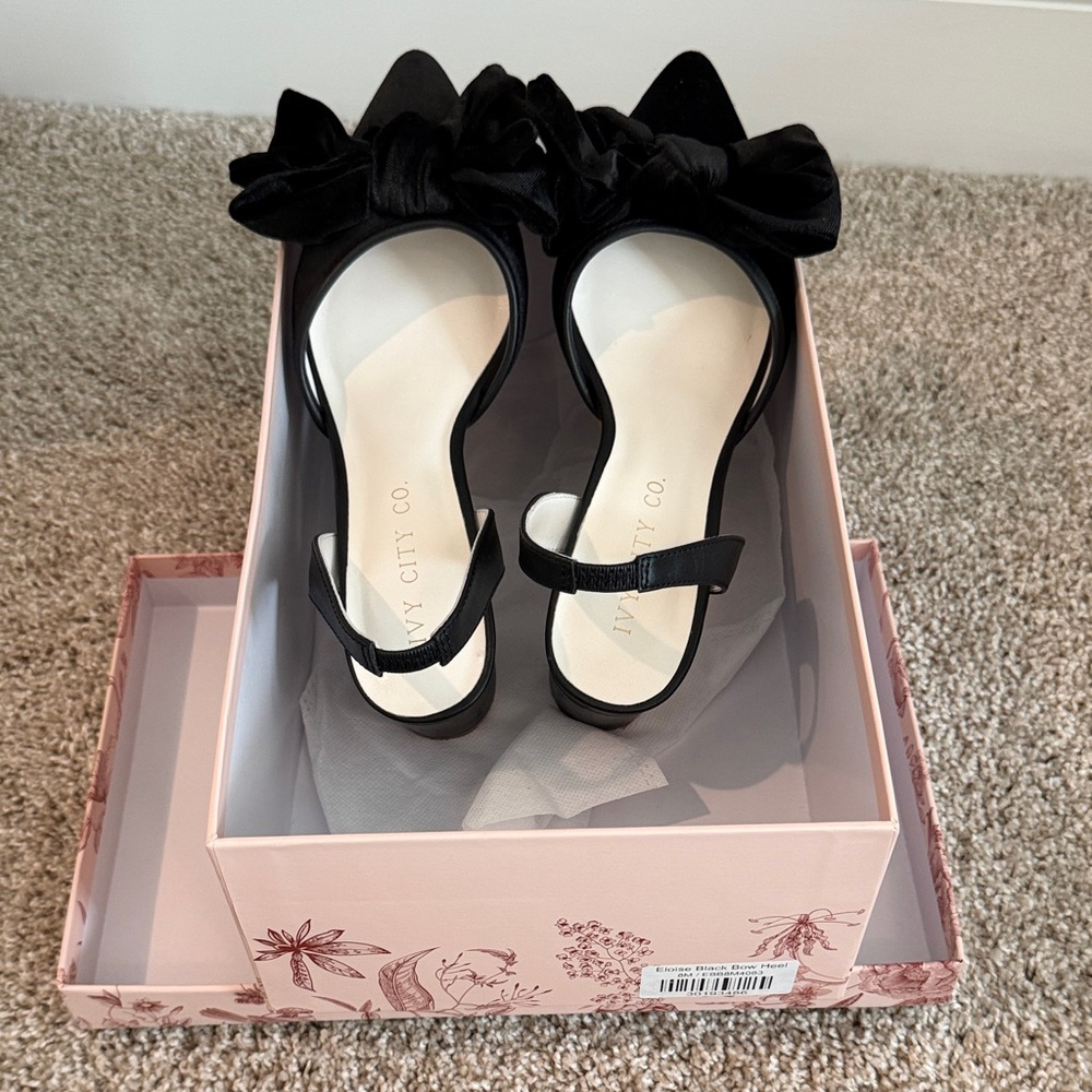 Ivy City Co Black Bow Heels